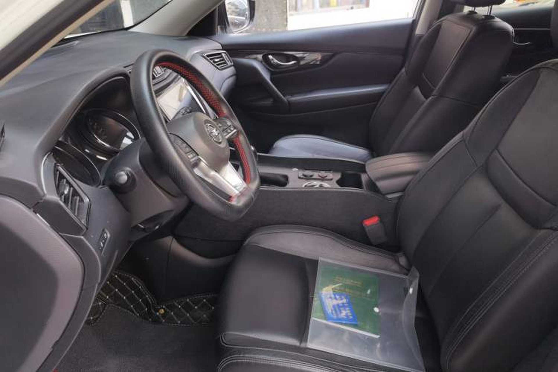 Used Nissan X-Trail 2017 2.5L CVT 7-Seater Leading Edition 4WD Left Front Seat