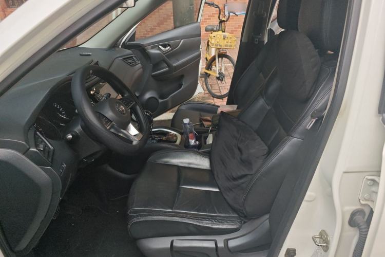 Used Nissan X-Trail 2017 2.0L CVT Comfort Edition 2WD Left Front Seat
