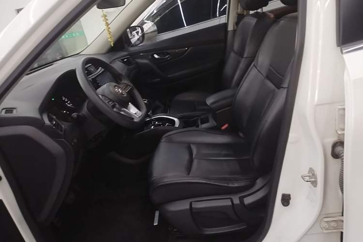 Used Nissan X-Trail 2017 2.0L CVT Comfort Edition 2WD Left Front Seat
