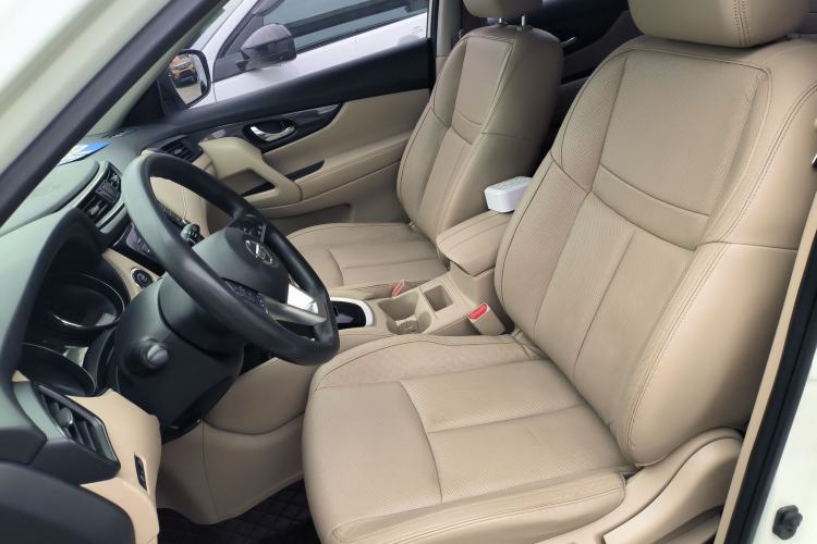 Used Nissan X-Trail 2017 2.0L CVT Comfort Edition 2WD Left Front Seat