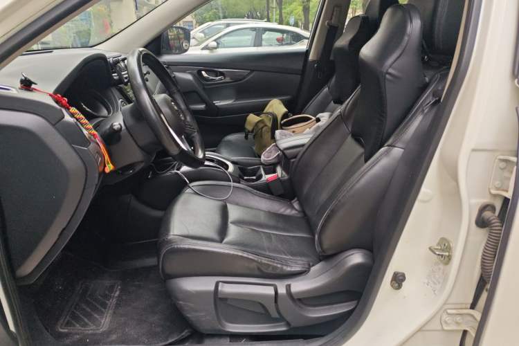 Used Nissan X-Trail 2017 2.0L CVT Comfort Edition 2WD Left Front Seat