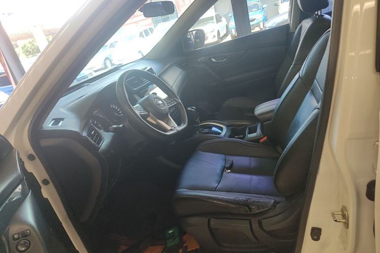 Used Nissan X-Trail 2017 2.0L CVT Comfort Edition 2WD Left Front Seat