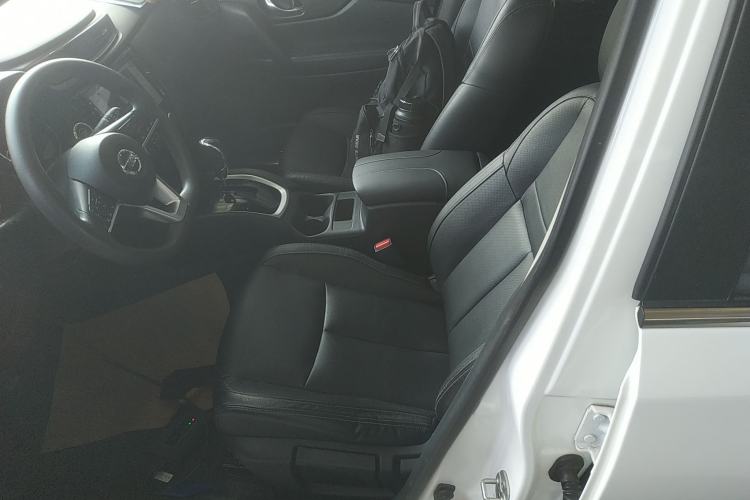 Used Nissan X-Trail 2017 2.0L CVT Comfort Edition 2WD Left Front Seat