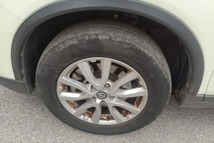 Used Nissan X-Trail 2017 2.0L CVT 7-Seater Comfort Edition 2WD Left Front Wheel Hub