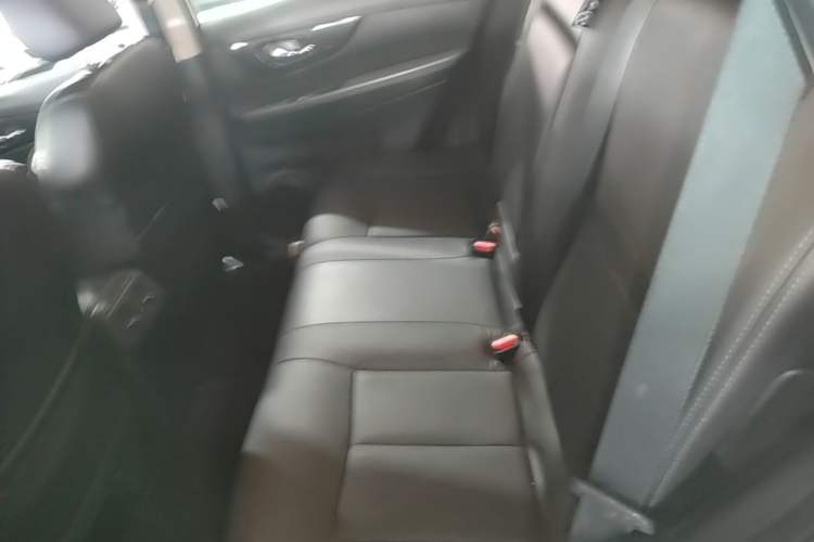 Used Nissan X-Trail 2017 2.5L CVT Luxury Edition 4WD Left Rear Seat