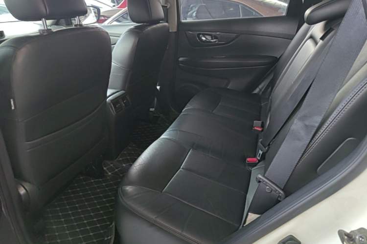Used Nissan X-Trail 2017 2.0L CVT Comfort Edition 2WD Left Rear Seat