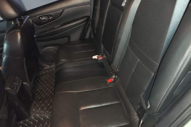 Used Nissan X-Trail 2017 2.0L CVT Comfort Edition 2WD Left Rear Seat
