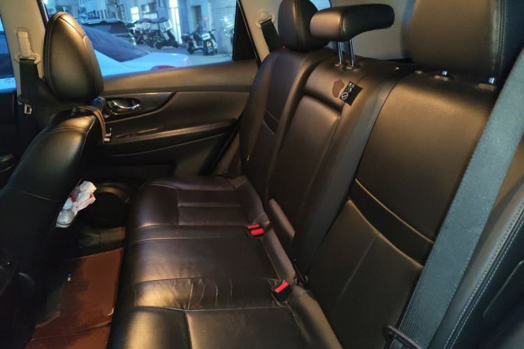 Used Nissan X-Trail 2017 2.0L CVT Comfort Edition 2WD Left Rear Seat