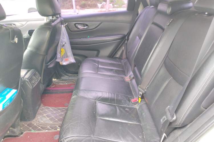 Used Nissan X-Trail 2017 2.0L CVT Comfort Edition 2WD Left Rear Seat