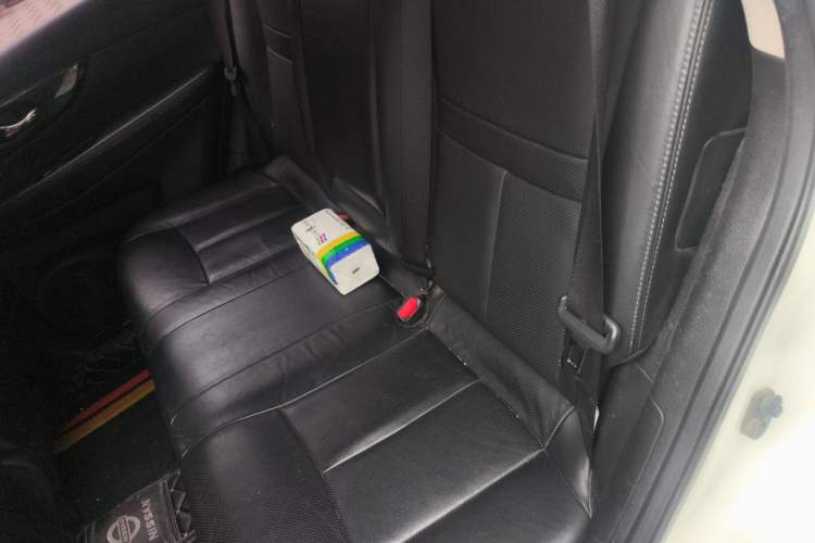 Used Nissan X-Trail 2017 2.5L CVT Luxury Edition 4WD Left Rear Seat