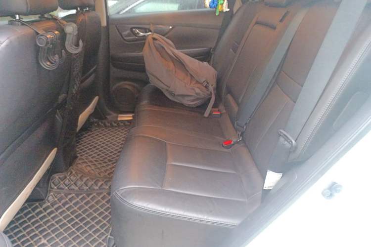 Used Nissan X-Trail 2017 2.0L CVT Comfort Edition 2WD Left Rear Seat