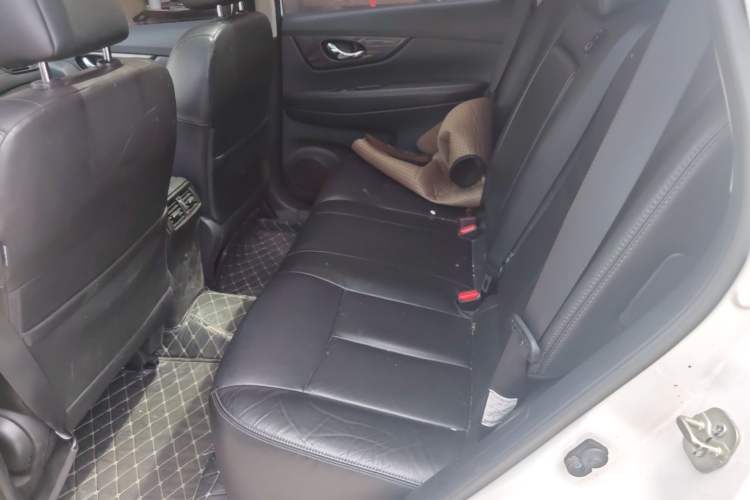 Used Nissan X-Trail 2017 2.0L CVT Comfort Edition 2WD Left Rear Seat