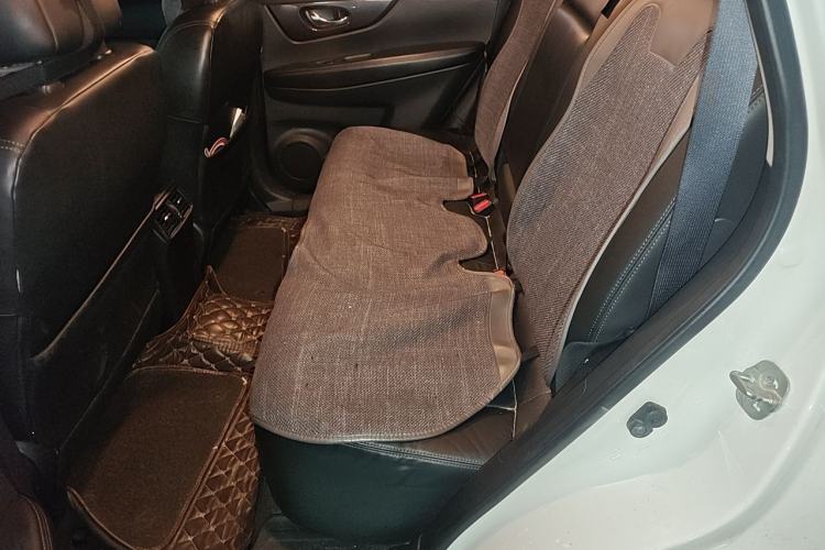 Used Nissan X-Trail 2017 2.0L CVT Comfort Edition 2WD Left Rear Seat