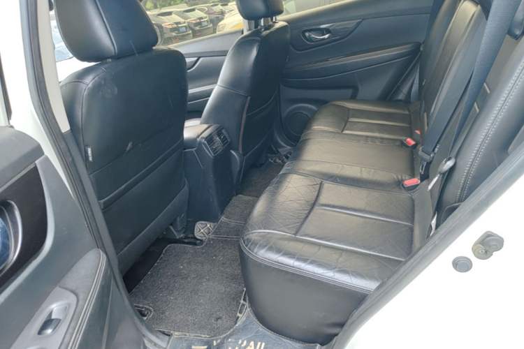 Used Nissan X-Trail 2017 2.0L CVT Comfort Edition 2WD Left Rear Seat