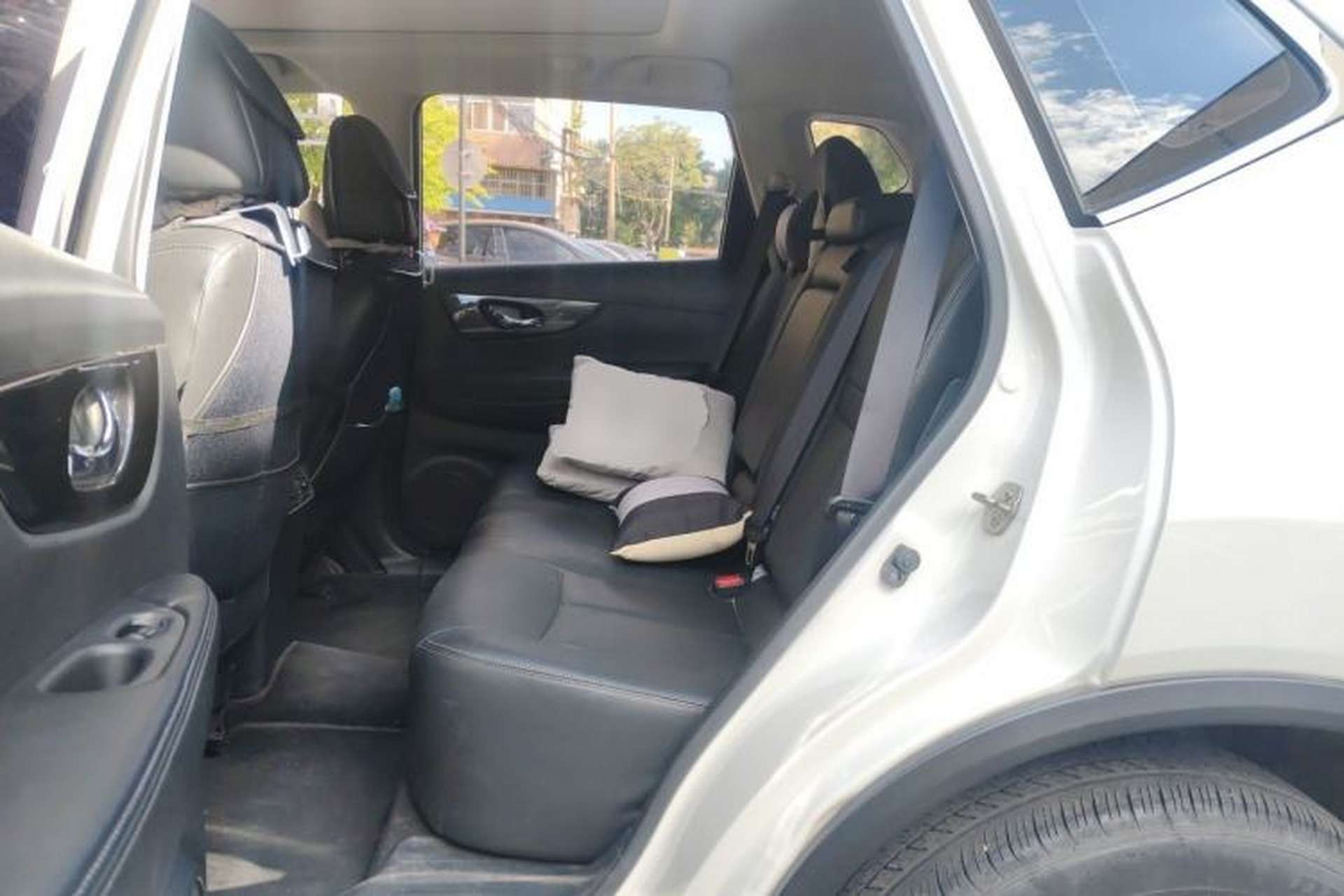 Used Nissan X-Trail 2017 2.0L CVT Comfort Edition 2WD Left Rear Seat