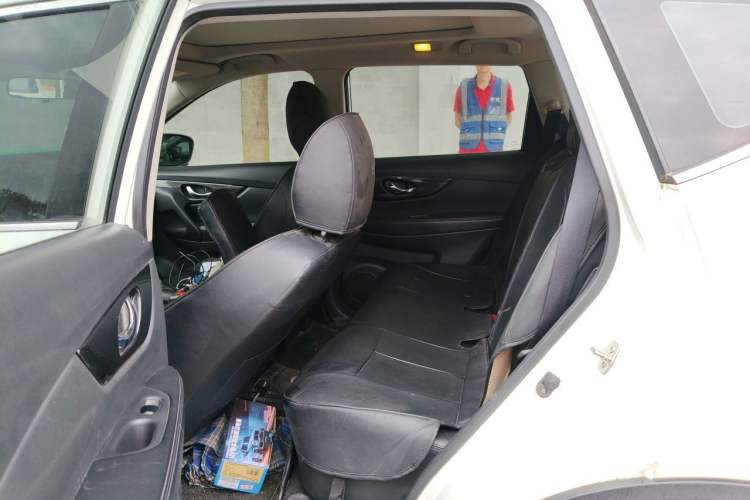 Used Nissan X-Trail 2017 2.0L CVT Comfort Edition 2WD Left Rear Seat