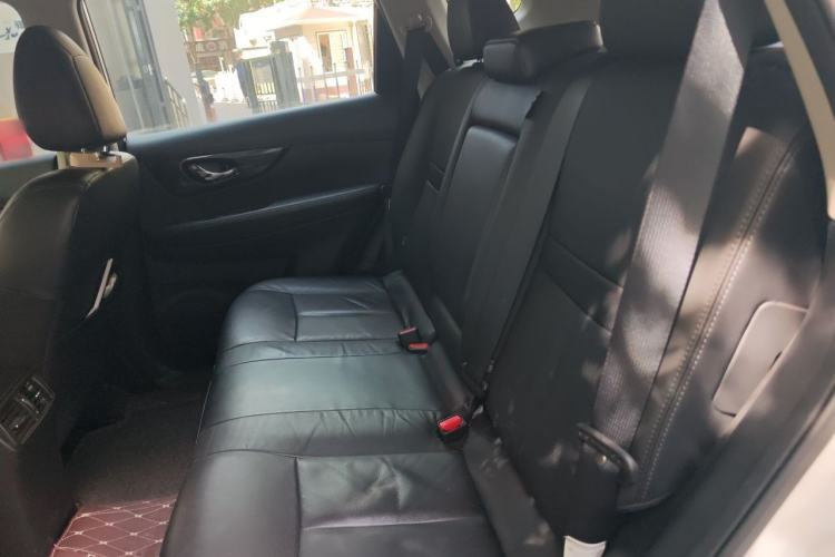 Used Nissan X-Trail 2017 2.5L CVT Luxury Edition 4WD Left Rear Seat