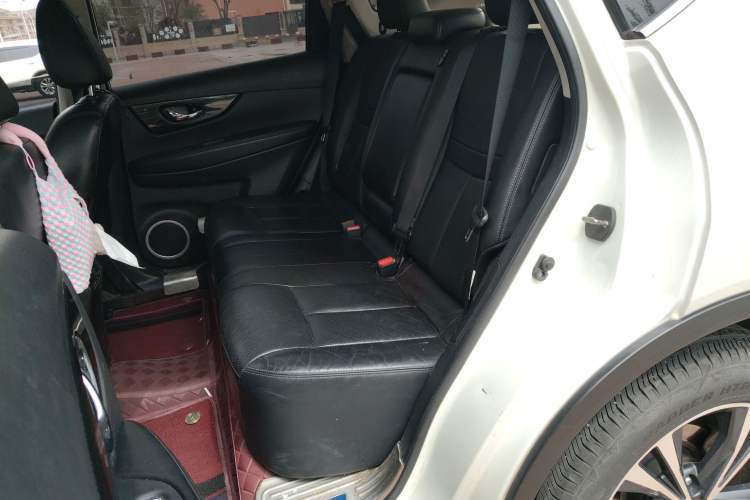 Used Nissan X-Trail 2017 2.5L CVT Luxury Edition 4WD Left Rear Seat