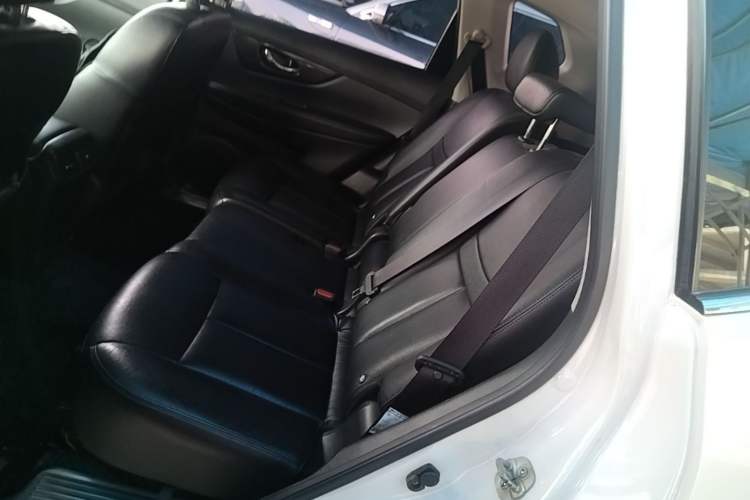Used Nissan X-Trail 2017 2.0L CVT 7-Seater Comfort Edition 2WD Left Rear Seat