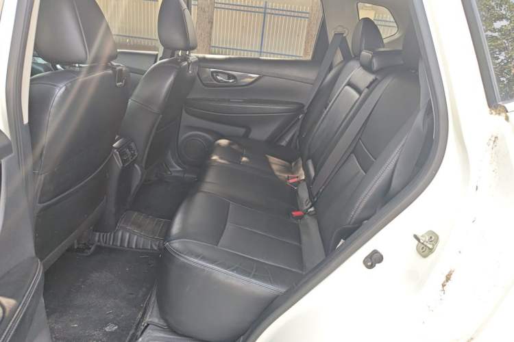 Used Nissan X-Trail 2017 2.0L CVT Comfort Edition 2WD Left Rear Seat