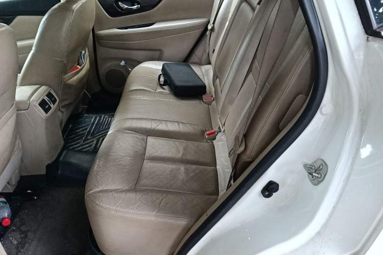 Used Nissan X-Trail 2017 2.0L CVT Comfort Edition 2WD Left Rear Seat