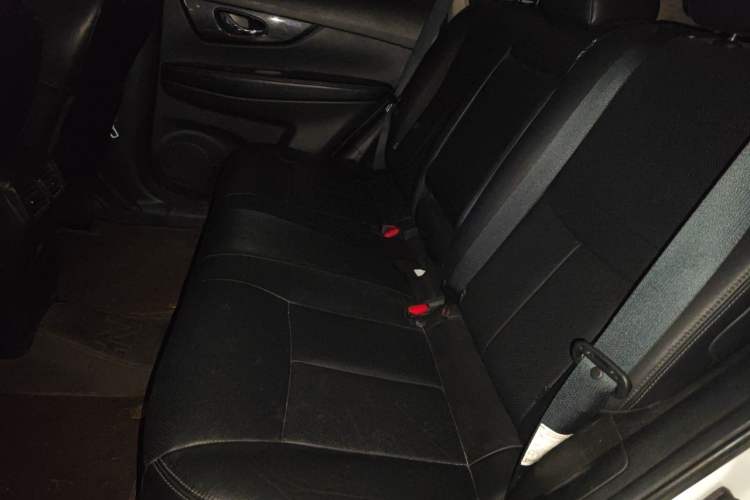 Used Nissan X-Trail 2017 2.0L CVT Comfort Edition 2WD Left Rear Seat