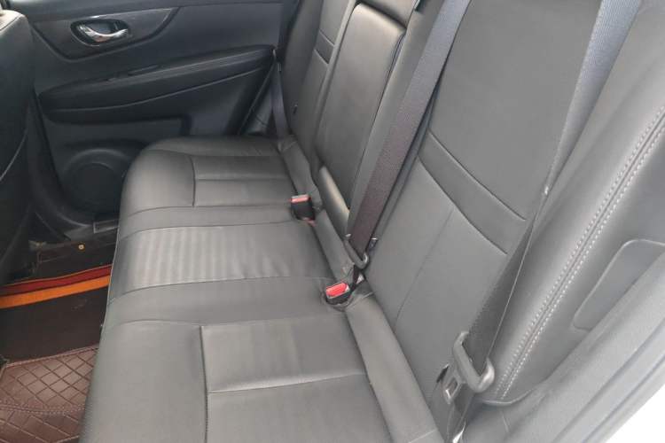 Used Nissan X-Trail 2017 2.0L CVT Comfort Edition 2WD Left Rear Seat