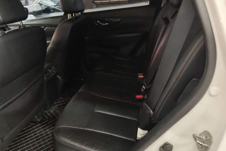 Used Nissan X-Trail 2017 2.0L CVT Comfort Edition 2WD Left Rear Seat