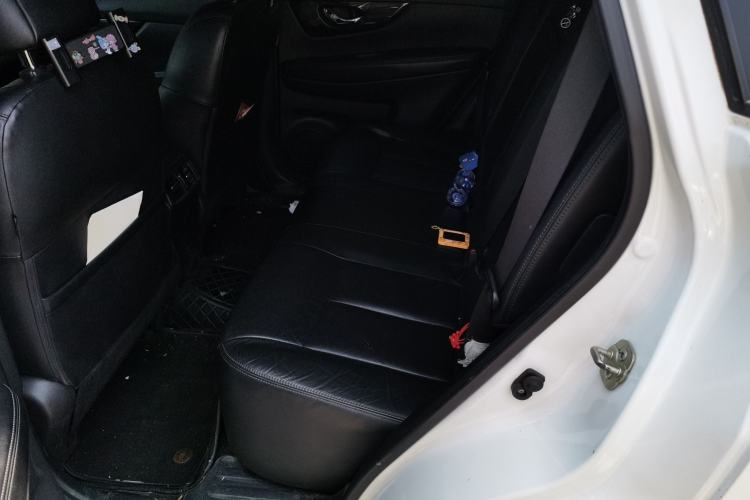 Used Nissan X-Trail 2017 2.5L CVT Luxury Edition 4WD Left Rear Seat