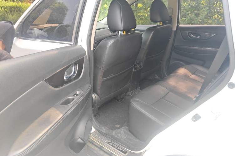 Used Nissan X-Trail 2017 2.0L CVT Comfort Edition 2WD Left Rear Seat