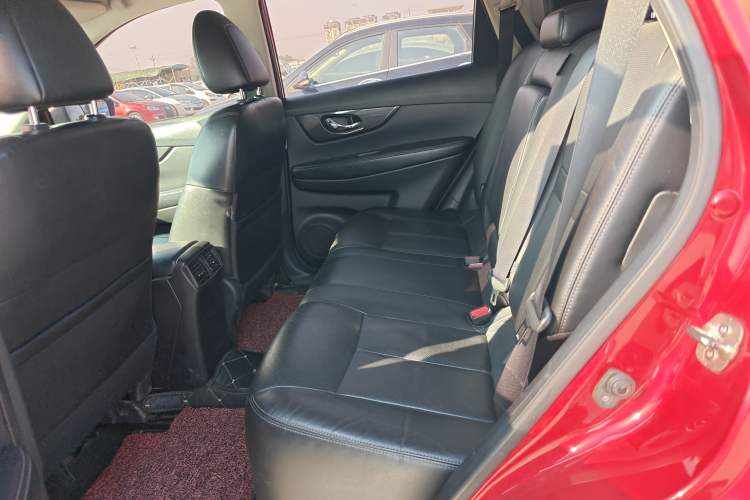 Used Nissan X-Trail 2017 2.0L CVT Comfort Edition 2WD Left Rear Seat