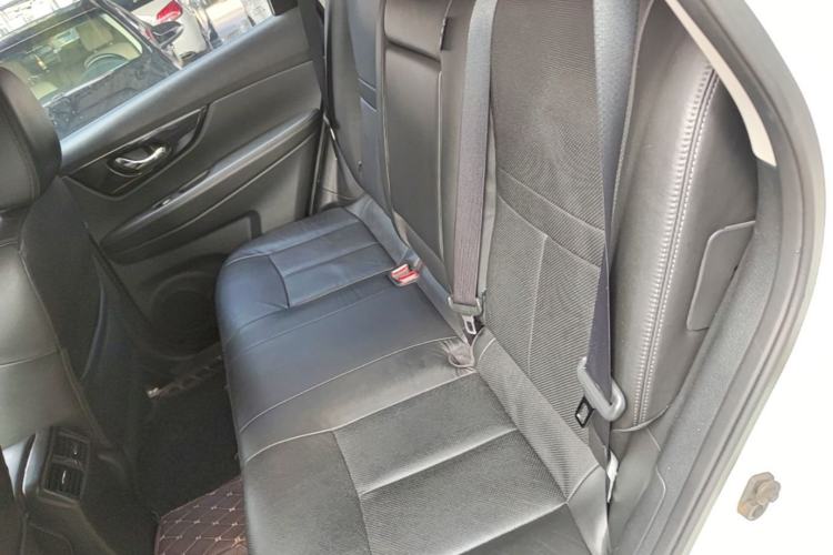 Used Nissan X-Trail 2017 2.5L CVT Luxury Edition 4WD Left Rear Seat