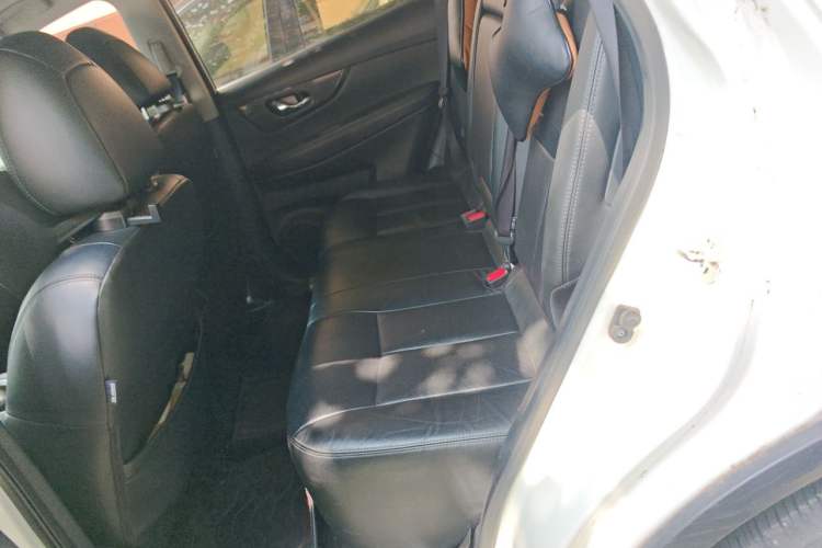 Used Nissan X-Trail 2017 2.0L CVT Comfort Edition 2WD Left Rear Seat