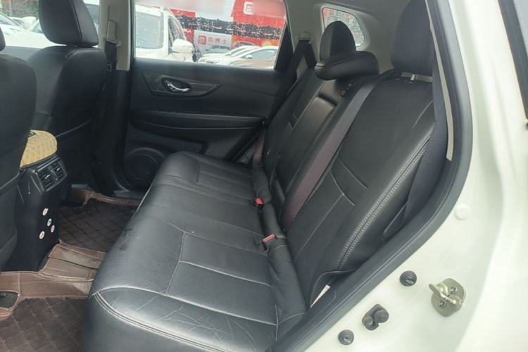 Used Nissan X-Trail 2017 2.0L CVT Comfort Edition 2WD Left Rear Seat