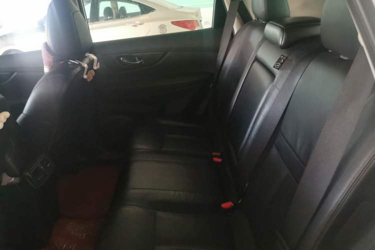 Used Nissan X-Trail 2017 2.0L CVT Comfort Edition 2WD Left Rear Seat