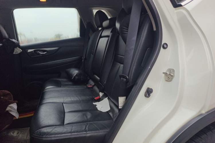 Used Nissan X-Trail 2017 2.0L CVT Comfort Edition 2WD Left Rear Seat