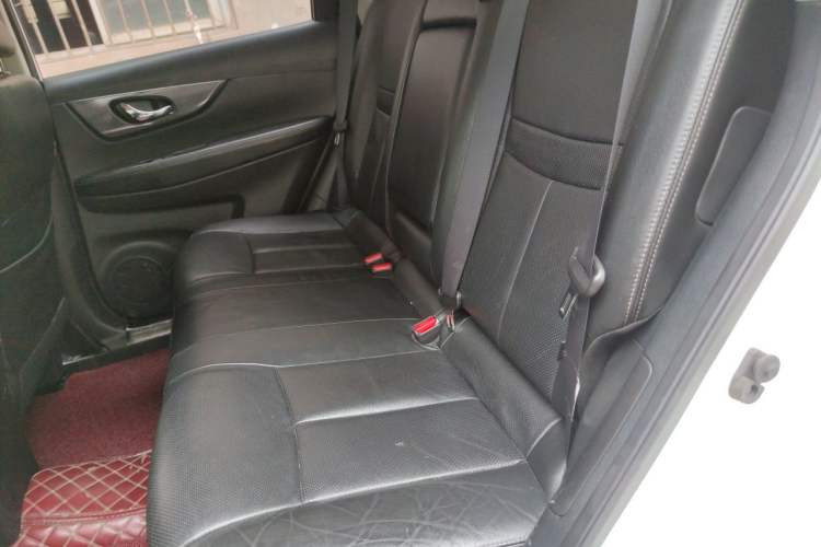 Used Nissan X-Trail 2017 2.0L CVT Comfort Edition 2WD Left Rear Seat
