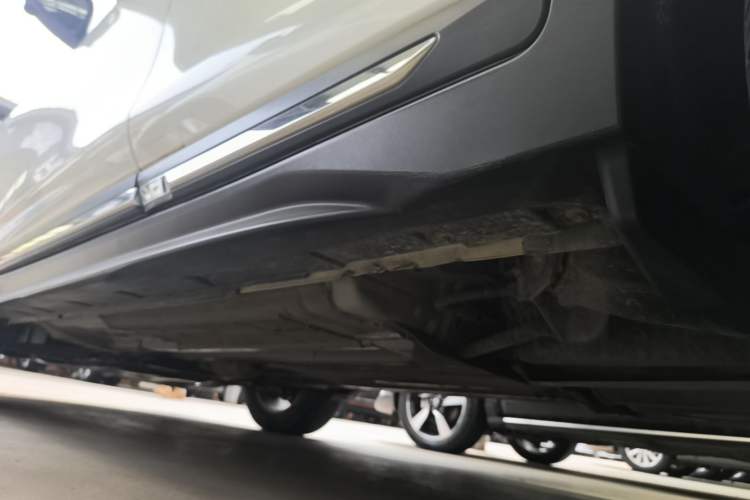 Used Nissan X-Trail 2017 2.5L CVT Luxury Edition 4WD Left Side Sill