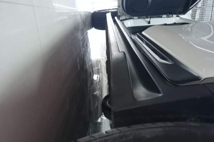 Used Nissan X-Trail 2017 2.5L CVT Luxury Edition 4WD Left Side Sill