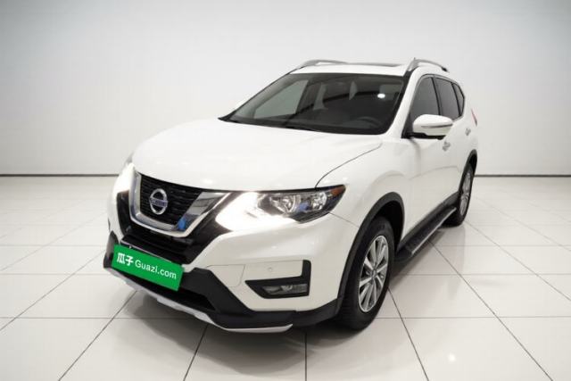 Ojetý Nissan X-Trail 2017 2.0L CVT Comfort Edition 2WD