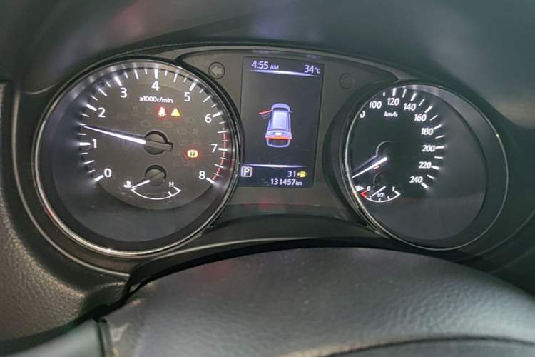 Used Nissan X-Trail 2017 2.0L CVT Comfort Edition 2WD Odometer Close Up