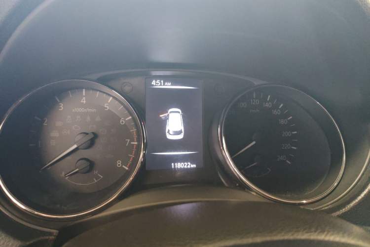 Used Nissan X-Trail 2017 2.0L CVT Comfort Edition 2WD Odometer Close Up