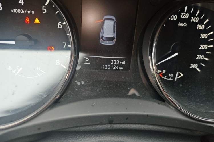 Used Nissan X-Trail 2017 2.0L CVT Comfort Edition 2WD Odometer Close Up