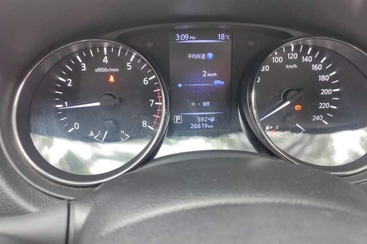 Used Nissan X-Trail 2017 2.5L CVT Luxury Edition 4WD Odometer Close Up