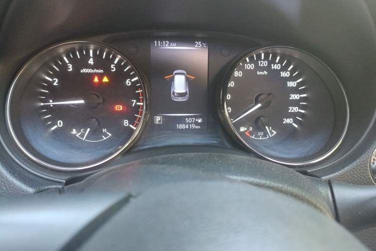 Used Nissan X-Trail 2017 2.0L CVT Comfort Edition 2WD Odometer Close Up