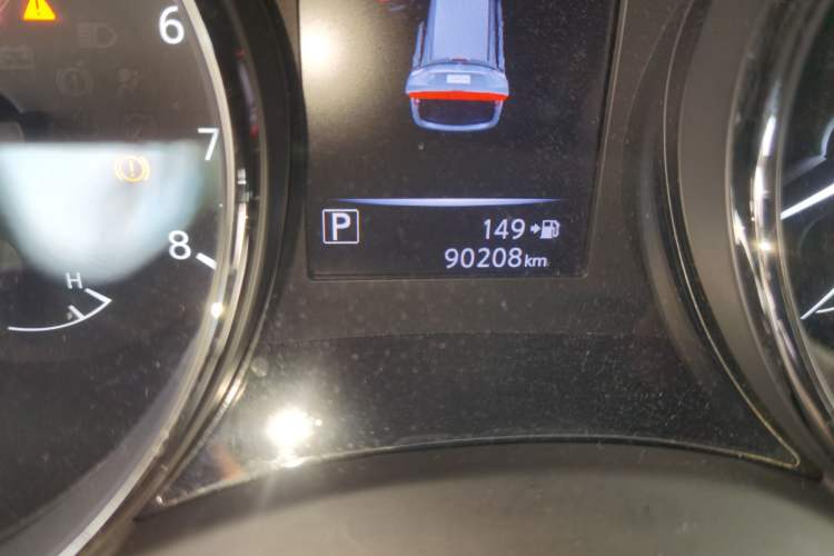 Used Nissan X-Trail 2017 2.0L CVT Comfort Edition 2WD Odometer Close Up