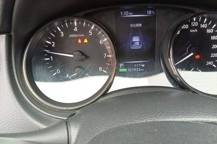 Used Nissan X-Trail 2017 2.5L CVT Luxury Edition 4WD Odometer Close Up