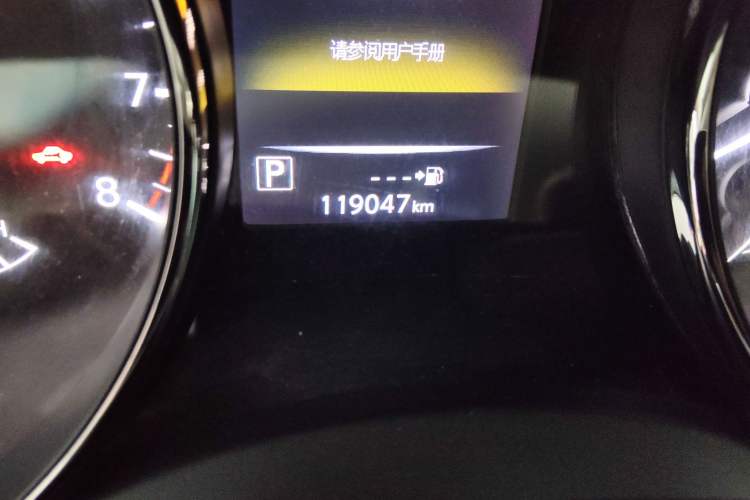 Used Nissan X-Trail 2017 2.5L CVT Luxury Edition 4WD Odometer Close Up