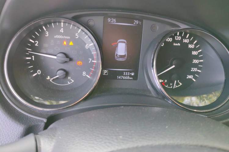 Used Nissan X-Trail 2017 2.0L CVT Comfort Edition 2WD Odometer Close Up