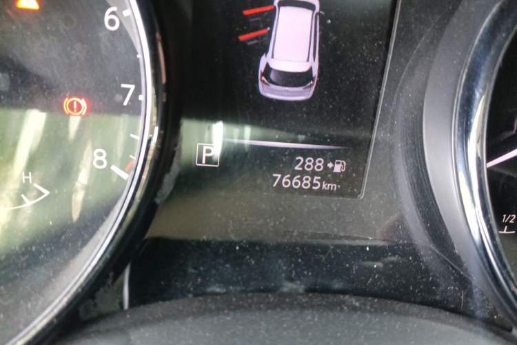 Used Nissan X-Trail 2017 2.0L CVT Comfort Edition 2WD Odometer Close Up